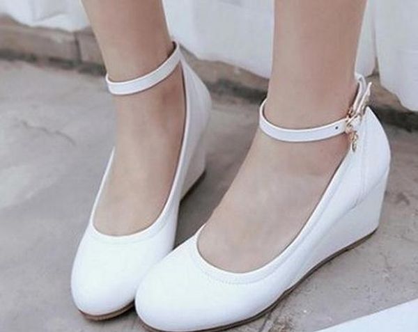 slope documentary shoes female a word buckle round head the four seasons of shoes sweet lady shoes, Black
slope documentary shoes female a word buckle round head the four seasons of shoes sweet lady shoes, Black