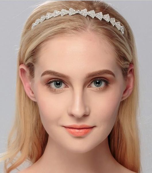 charm handmade crystal rhinestones wedding head band bridal hair accessorie headpieces silver- tone bridal head piece, Slivery;golden
charm handmade crystal rhinestones wedding head band bridal hair accessorie headpieces silver- tone bridal head piece, Slivery;golden