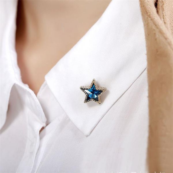 wholesale- classic jewelry female male crystal rhinestone brooch pins wedding new brand pins brooch inlay crystal crown shirt collar brooch, Gray
wholesale- classic jewelry female male crystal rhinestone brooch pins wedding new brand pins brooch inlay crystal crown shirt collar brooch, Gray