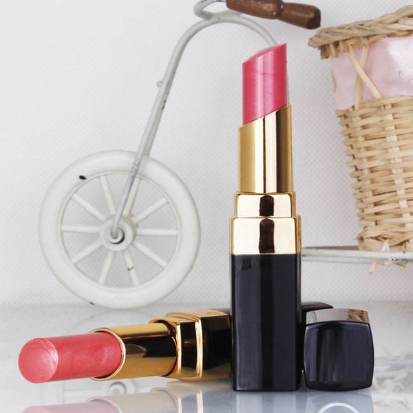 Новый макияж помада 3g Rouge Губная помада Shine КРЕМ LIP 12 цветов Бесплатная доставка 
Новый макияж помада 3g Rouge Губная помада Shine КРЕМ LIP 12 цветов Бесплатная доставка