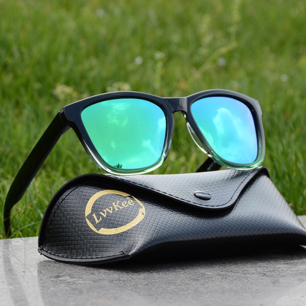2017 brand design men sunglasses sunglasses women polarized classic gradient frame original packaging gafas sport, White;black
2017 brand design men sunglasses sunglasses women polarized classic gradient frame original packaging gafas sport, White;black