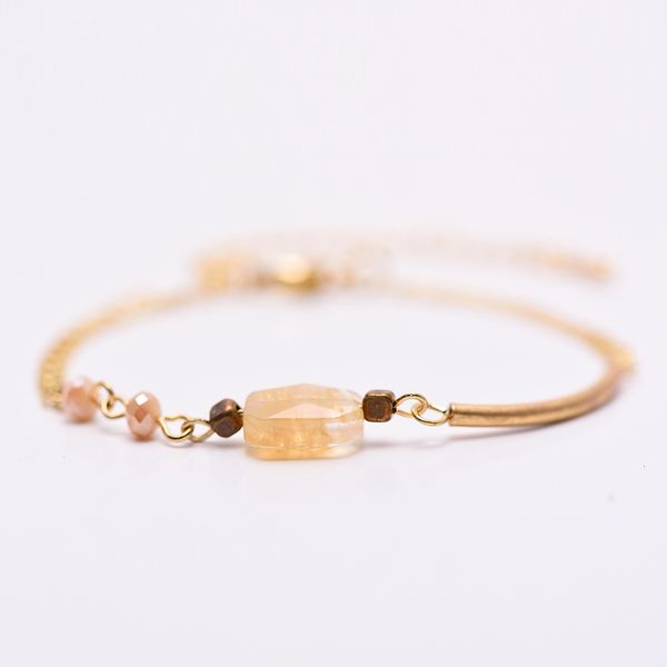europe & usa style natural stone bracelet lemon yellow crystal link chain bracelet original design unique jewelry factory price
europe & usa style natural stone bracelet lemon yellow crystal link chain bracelet original design unique jewelry factory price