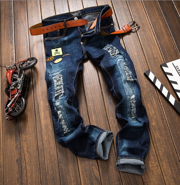 Men Embroidery Skull Jeans Man Skinny Slim Denim Trousers Fashion Casual long Pants Trousers
Men Embroidery Skull Jeans Man Skinny Slim Denim Trousers Fashion Casual long Pants Trousers