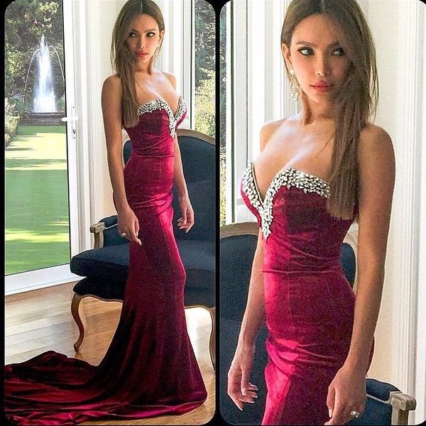 2023 red velvet prom dresses mermaid sweetheart backless arabic evening dresses beaded women long sweep train formal gown, Black;red
2023 red velvet prom dresses mermaid sweetheart backless arabic evening dresses beaded women long sweep train formal gown, Black;red