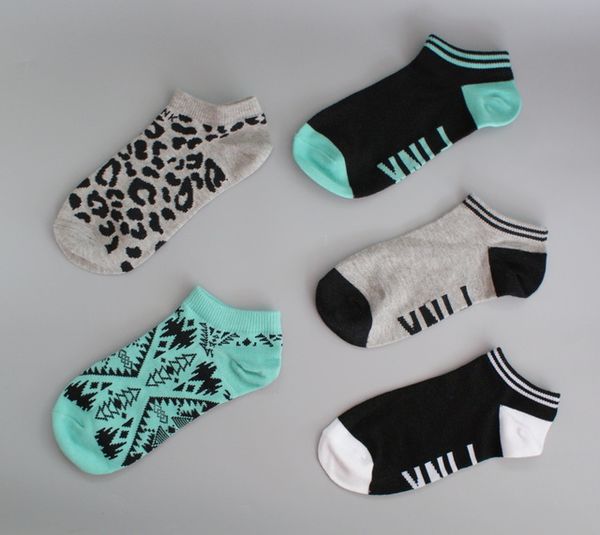 wholesale-2 pairs women socks pink ankle socks girls short sock gray soft cotton, Black;white
wholesale-2 pairs women socks pink ankle socks girls short sock gray soft cotton, Black;white