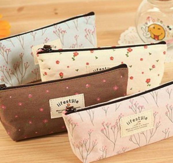 vintage floral fabric coin purse wallet pencil pen case cosmetic makeup bag storage pouch students stocking filler gift party favor 4colors, Red;black
vintage floral fabric coin purse wallet pencil pen case cosmetic makeup bag storage pouch students stocking filler gift party favor 4colors, Red;black