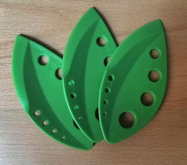 kale, chard, collard greens herb stripper looseleaf rosemary thyme loose leaf herb stripper kitchen gadgets vegetable tools
kale, chard, collard greens herb stripper looseleaf rosemary thyme loose leaf herb stripper kitchen gadgets vegetable tools