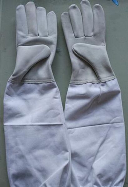 gloves with protective sleeves ventilated professional anti bee for apiculture beekeeper
gloves with protective sleeves ventilated professional anti bee for apiculture beekeeper