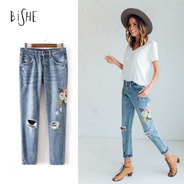 wholesale- flowers embroidered jeans women 2017 fashion casual pants denim jeans for woman pencil pants light blue european femme trousers
wholesale- flowers embroidered jeans women 2017 fashion casual pants denim jeans for woman pencil pants light blue european femme trousers