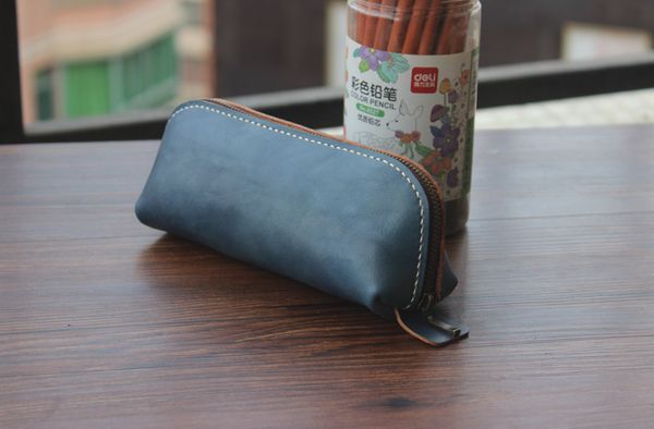 luxury women wallets genuine leather pusre personalized pencil case pen pouch leather pen case, handmade leather coin bag zipper around bag, Red;black
luxury women wallets genuine leather pusre personalized pencil case pen pouch leather pen case, handmade leather coin bag zipper around bag, Red;black