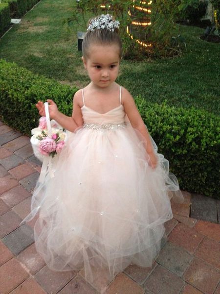 straight straps ball gown flower girls' dresses pleats beaded waist attractive girls pageant dresses back bow primera comunion, White;blue
straight straps ball gown flower girls' dresses pleats beaded waist attractive girls pageant dresses back bow primera comunion, White;blue