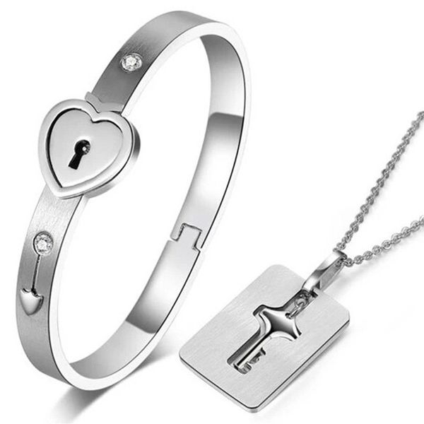 New Arrival high quality titanium steel heart key lock bangle with the key pendnat necklace Jewelry
New Arrival high quality titanium steel heart key lock bangle with the key pendnat necklace Jewelry