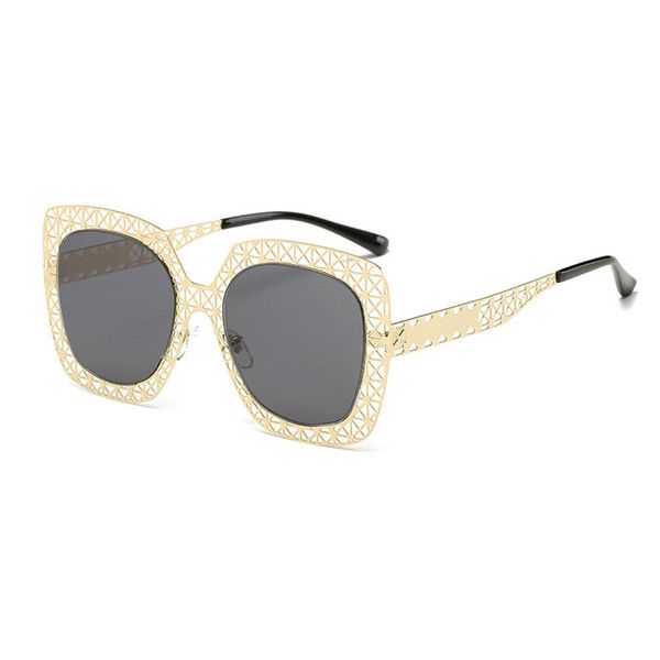 latest ladies fashion sunglasses women hollow out brand design women vintage sunglasses female rivet shades big frame hollow sunglasses, White;black
latest ladies fashion sunglasses women hollow out brand design women vintage sunglasses female rivet shades big frame hollow sunglasses, White;black