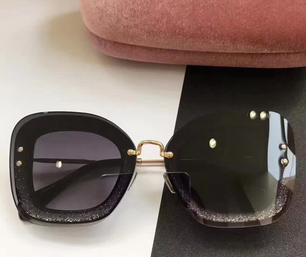 women square sum 02ts grey glitter grey/grey shaded sunglasses designer brand glasses sunglasses sunglasses brand new with box, White;black
women square sum 02ts grey glitter grey/grey shaded sunglasses designer brand glasses sunglasses sunglasses brand new with box, White;black
