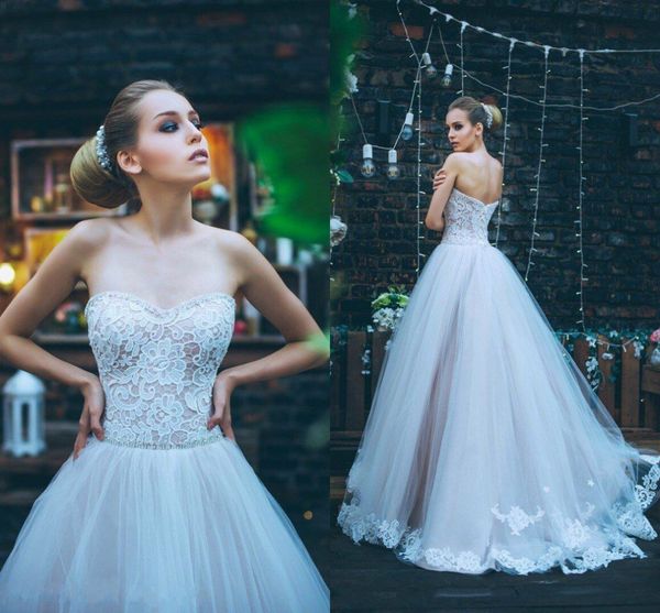 2018 spring fall wedding dresses sweetheart lace beaded tulle backless wedding gowns elegant bridal dresses with appliques, White
2018 spring fall wedding dresses sweetheart lace beaded tulle backless wedding gowns elegant bridal dresses with appliques, White