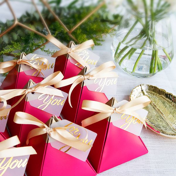 50pcs lot triangle design red paper candies boxes chocolate wrapping favor holders box for wedding party wholesales
50pcs lot triangle design red paper candies boxes chocolate wrapping favor holders box for wedding party wholesales