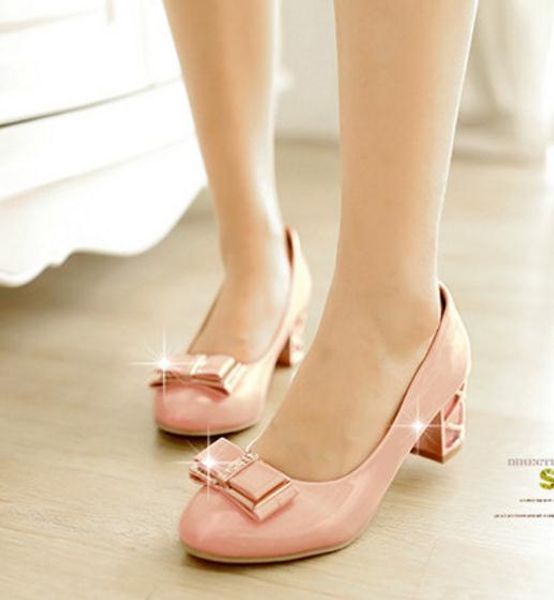 the spring of 2016 the new diamond light mouth with paint single shoes female thick with sweet bowknot big yards, Black
the spring of 2016 the new diamond light mouth with paint single shoes female thick with sweet bowknot big yards, Black