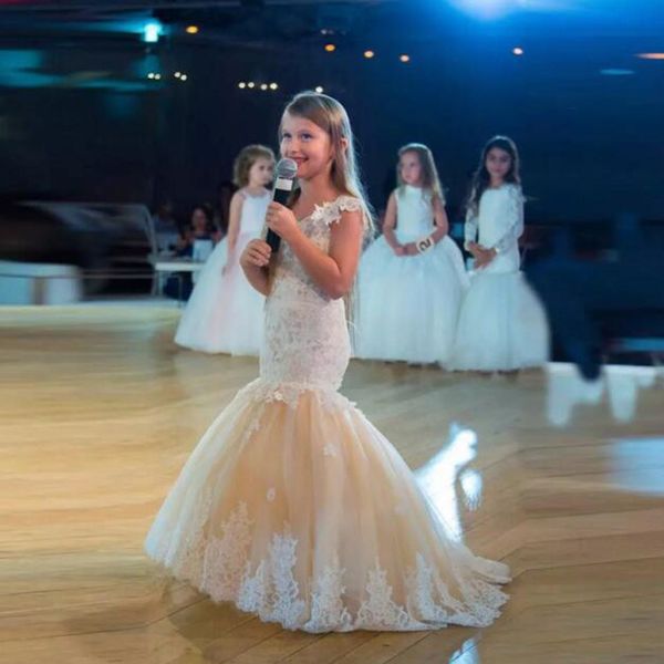 элегантный русалка девушки pageant платья v шеи кружева аппликации пухлые тюль юбка длинные формальные цветок девушка платье для свадьбы, White;red
элегантный русалка девушки pageant платья v шеи кружева аппликации пухлые тюль юбка длинные формальные цветок девушка платье для свадьбы, White;red