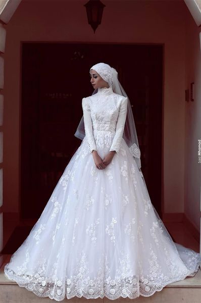2017 luxury muslim wedding dresses ball gown long sleeve lace appliques sweeptrain high neck modest dubai bridal wedding gown, White
2017 luxury muslim wedding dresses ball gown long sleeve lace appliques sweeptrain high neck modest dubai bridal wedding gown, White