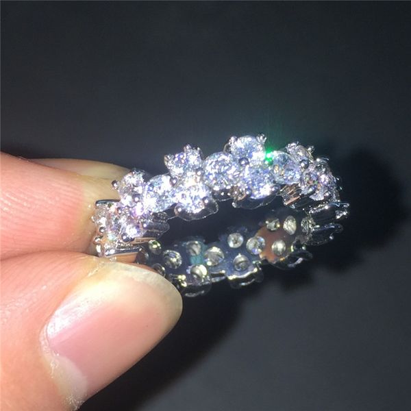 fashion brand new engagement ring women cubic zircon 925 silver glitter elegant flower ring for women, Slivery;golden
fashion brand new engagement ring women cubic zircon 925 silver glitter elegant flower ring for women, Slivery;golden