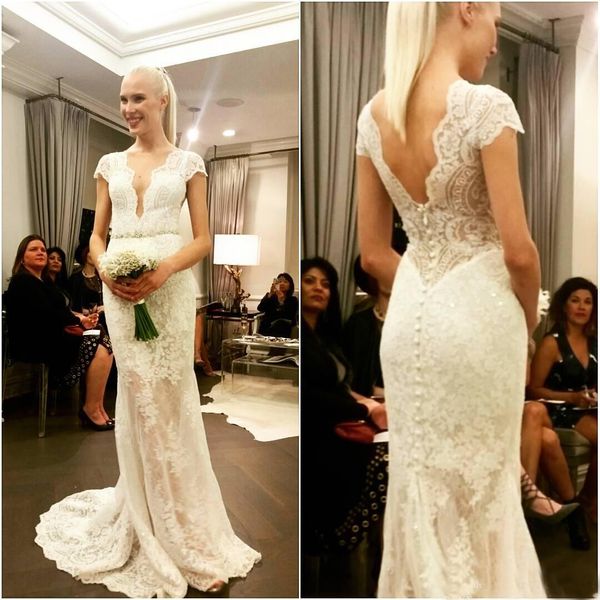 cap sleeves v-neck bridal gowns mermaid garden reception dress for brides deep plunge wedding dresses lace robe de mariee courte, White
cap sleeves v-neck bridal gowns mermaid garden reception dress for brides deep plunge wedding dresses lace robe de mariee courte, White