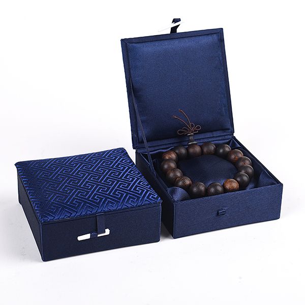 plain silk brocade cotton filled gift boxes for bracelet display case decorative packaging chinese craft cardboard jewelry storage box, Black;white
plain silk brocade cotton filled gift boxes for bracelet display case decorative packaging chinese craft cardboard jewelry storage box, Black;white