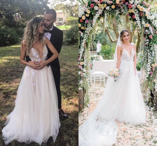 романтический чешский свадебные платья v шеи бретельках из бисера тюль спинки пляж свадебные платья boho свадебные платья сад свадебное плат, White
романтический чешский свадебные платья v шеи бретельках из бисера тюль спинки пляж свадебные платья boho свадебные платья сад свадебное плат, White