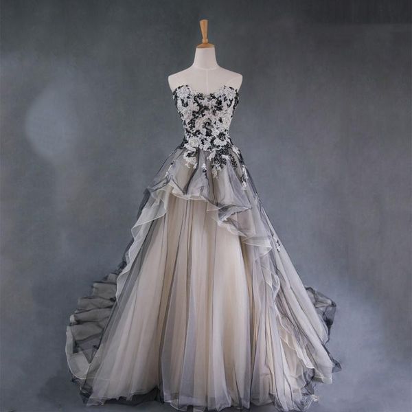 gothic black and champagne a-line wedding dresses sweetheart beaded ruffled 3d-floral appliques tulle bridal gowns vestidos de noiva w688, White
gothic black and champagne a-line wedding dresses sweetheart beaded ruffled 3d-floral appliques tulle bridal gowns vestidos de noiva w688, White