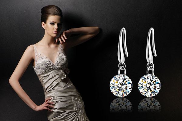 Top Selling Luxury Earring 925 Sterling silver with Inlay Zircon Fashion Ladies Wedding Earring Free Shipping Wholesale
Top Selling Luxury Earring 925 Sterling silver with Inlay Zircon Fashion Ladies Wedding Earring Free Shipping Wholesale