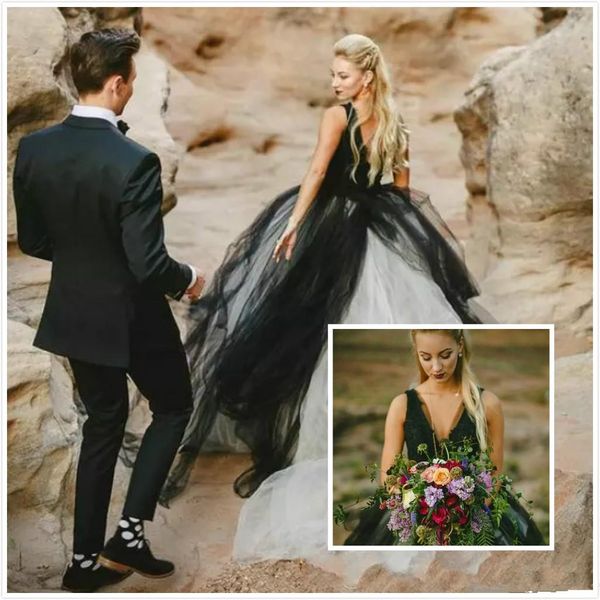 gothic design black wedding dresses ball gown v neck lace tulle vintage sweep train bridal gowns custom size, White
gothic design black wedding dresses ball gown v neck lace tulle vintage sweep train bridal gowns custom size, White