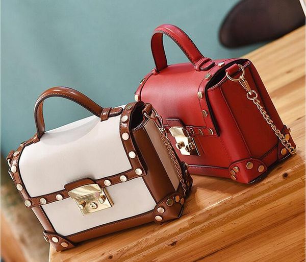 2017. new pattern. fashion casual bag. small. rivet. lock catch. handbag. mini. pu. soft. women's bags. cross body.shoulder bags.totes
2017. new pattern. fashion casual bag. small. rivet. lock catch. handbag. mini. pu. soft. women's bags. cross body.shoulder bags.totes