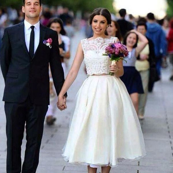 2 pieces wedding dresses sleeveless bateau neck beaded lace tulle a line tea length fashion bridal gowns custom size, White
2 pieces wedding dresses sleeveless bateau neck beaded lace tulle a line tea length fashion bridal gowns custom size, White