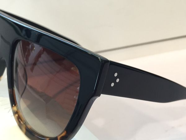 41026 vintage sunglasses audrey fashion women big frame flap oversized sunglasses leopard pc plank frame material classical model, White;black
41026 vintage sunglasses audrey fashion women big frame flap oversized sunglasses leopard pc plank frame material classical model, White;black