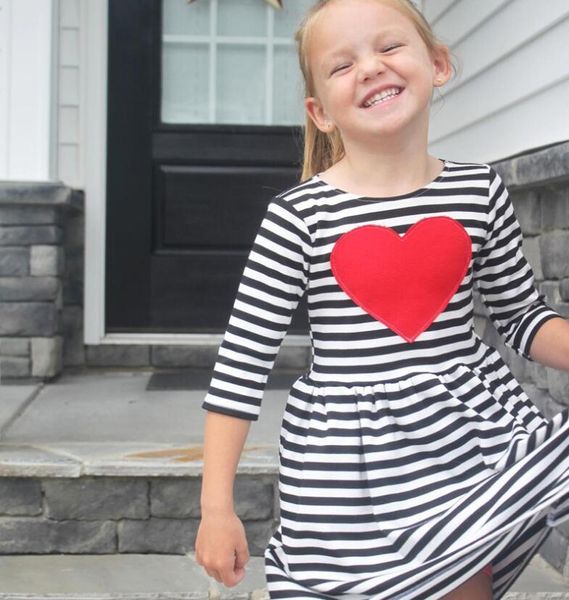 girl ins stripe heart-shaped half sleeve princess dress children cartoon ins letters long sleeve dresses kids clothes, Red;yellow
girl ins stripe heart-shaped half sleeve princess dress children cartoon ins letters long sleeve dresses kids clothes, Red;yellow