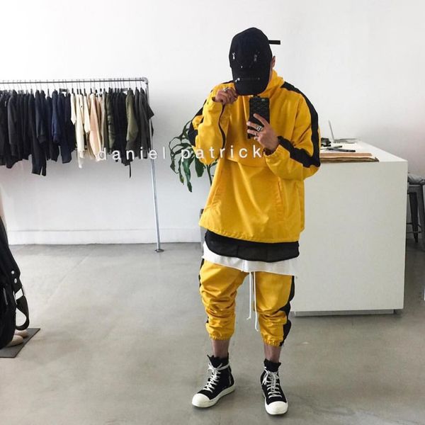 high splicing jacket zipper half mens pockets collar men sport windbreaker white hop oversized panelled black stripe jacket designer hi veun
high splicing jacket zipper half mens pockets collar men sport windbreaker white hop oversized panelled black stripe jacket designer hi veun