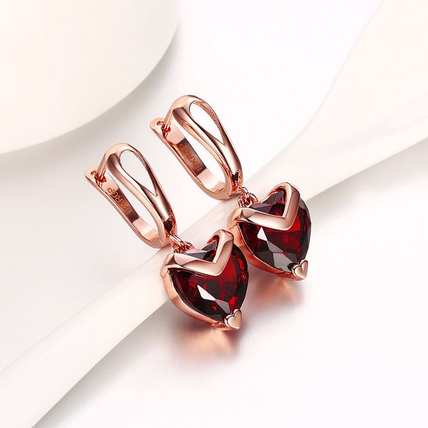2017 fashion jewelery women's rose gold heart-shaped red zircon earrings bride wedding earrings fashion women's party gift, Golden
2017 fashion jewelery women's rose gold heart-shaped red zircon earrings bride wedding earrings fashion women's party gift, Golden