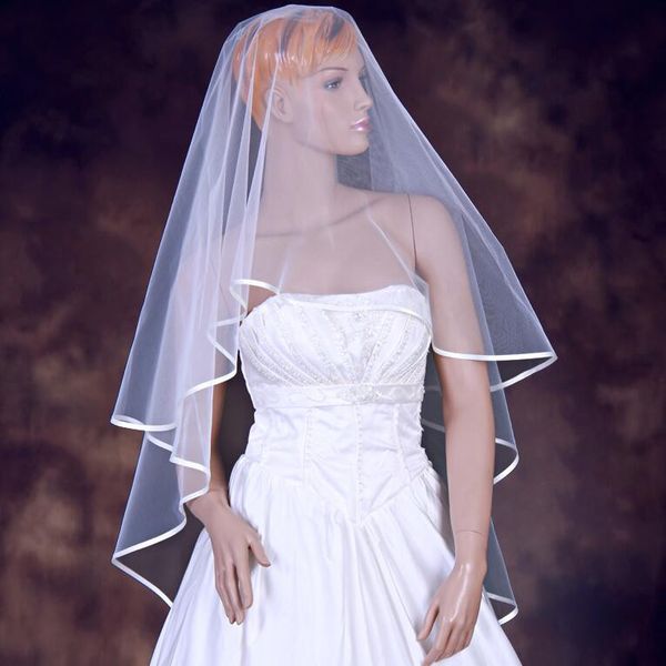 2017 brand new bridal veils with ribbon edge one layer white/ivory short wedding accessories stock elegant wedding veil, Black
2017 brand new bridal veils with ribbon edge one layer white/ivory short wedding accessories stock elegant wedding veil, Black