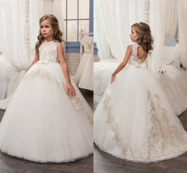 new spring ball gown flower girl dresses princess champange appliqus white tulle keyhole back communion dresses for girls with bow, White;blue
new spring ball gown flower girl dresses princess champange appliqus white tulle keyhole back communion dresses for girls with bow, White;blue