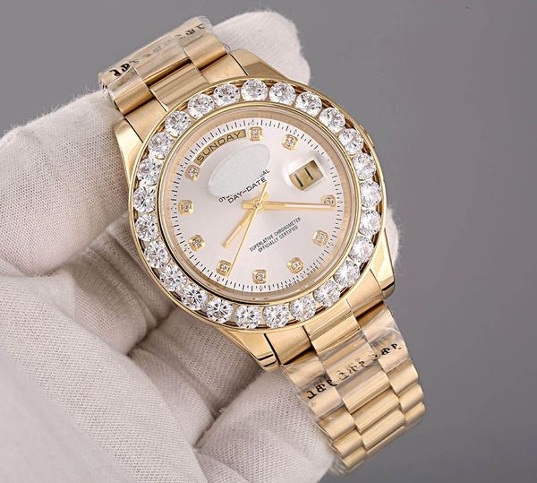 Luxury Wristwatch Good President Day Date 18K Gold Men's Watch Big Diamond Bezel Black Dial Diamonds Watches
Luxury Wristwatch Good President Day Date 18K Gold Men's Watch Big Diamond Bezel Black Dial Diamonds Watches