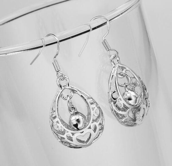 6 pairs/lot 925 silver plated hollow heart shape oval earrings earring women's ladies earrings hoop fashion jewelry7.5*2.1cm, Golden;silver
6 pairs/lot 925 silver plated hollow heart shape oval earrings earring women's ladies earrings hoop fashion jewelry7.5*2.1cm, Golden;silver