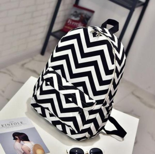 4 colors shoulders bags school backpack stripe backpacks bookbag chevron canvas travel backpacks 16" canvas handbags college bag for ue, Red;black
4 colors shoulders bags school backpack stripe backpacks bookbag chevron canvas travel backpacks 16" canvas handbags college bag for ue, Red;black