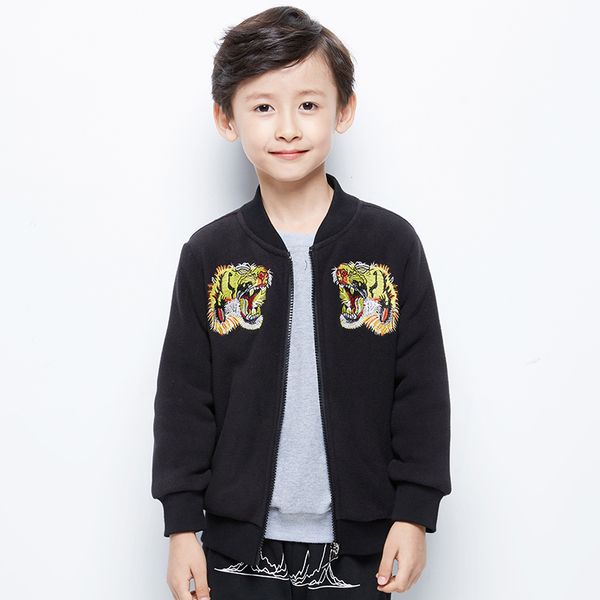 2017 высокое качество мальчиков зимняя куртка пальто теплые дети с капюшоном верхн
2017 высокое качество мальчиков зимняя куртка пальто теплые дети с капюшоном верхн