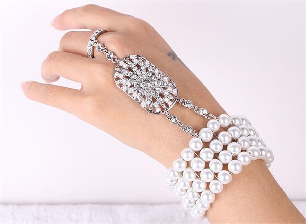 fashioncrystal braceletin hand with the european union and the back of the hand chain gatsby, Black
fashioncrystal braceletin hand with the european union and the back of the hand chain gatsby, Black
