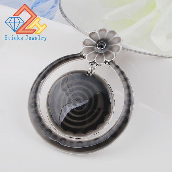 circular pendant necklace vintage jewelry black glazed transparent fashion designer jewelry ing, Silver
circular pendant necklace vintage jewelry black glazed transparent fashion designer jewelry ing, Silver