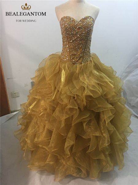 2017 fashion gold crystal ball gown quinceanera dresses with beading sequined organza sweet 16 dresses vestido debutante gowns bq28, Blue;red
2017 fashion gold crystal ball gown quinceanera dresses with beading sequined organza sweet 16 dresses vestido debutante gowns bq28, Blue;red