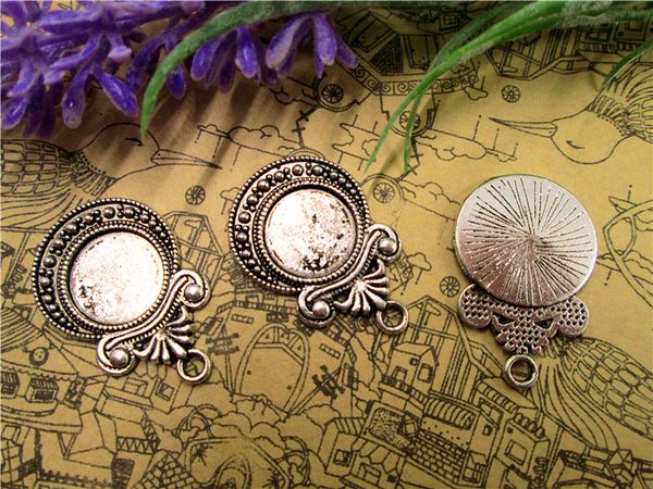 30pcs--antique tibetan silver cameo cabochon base settings charm pendants, inner 12mm, Bronze;silver
30pcs--antique tibetan silver cameo cabochon base settings charm pendants, inner 12mm, Bronze;silver