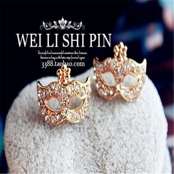 earings lovely crystal fox mask ear stud pierced ears masquerade flower fox charm earrings for women decoration christmas gift dhl, Golden;silver
earings lovely crystal fox mask ear stud pierced ears masquerade flower fox charm earrings for women decoration christmas gift dhl, Golden;silver