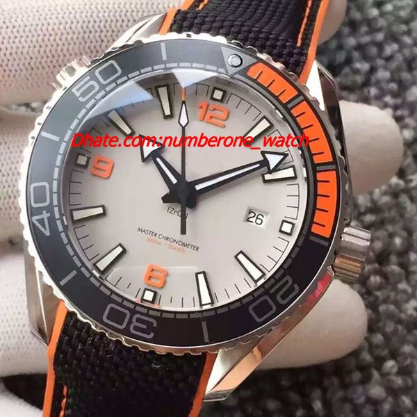 Factory Fashion 2017 Sea PlanetOcean 9900 Movement 46mm Black Orange Mens Watch 232.30.46.21.01.003 Mechanical Men Watches Top Quality
Factory Fashion 2017 Sea PlanetOcean 9900 Movement 46mm Black Orange Mens Watch 232.30.46.21.01.003 Mechanical Men Watches Top Quality