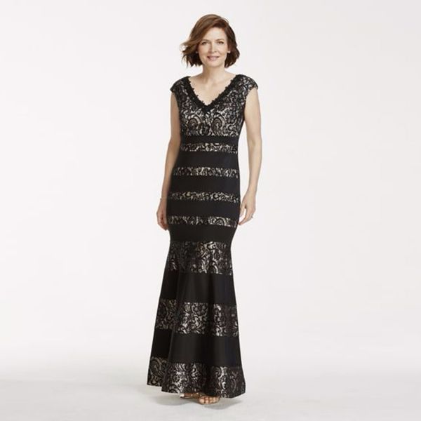 lace mermaid gown with satin bands and v neckline 1puc05i black mother of the bridal dres wedding party dress formal dresses, Black;red
lace mermaid gown with satin bands and v neckline 1puc05i black mother of the bridal dres wedding party dress formal dresses, Black;red