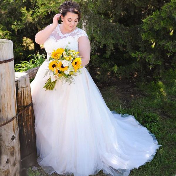 plus size wedding dresses country style lace tulle bridal gowns appliqued sheer neckline white ivory wedding dress custom made
plus size wedding dresses country style lace tulle bridal gowns appliqued sheer neckline white ivory wedding dress custom made